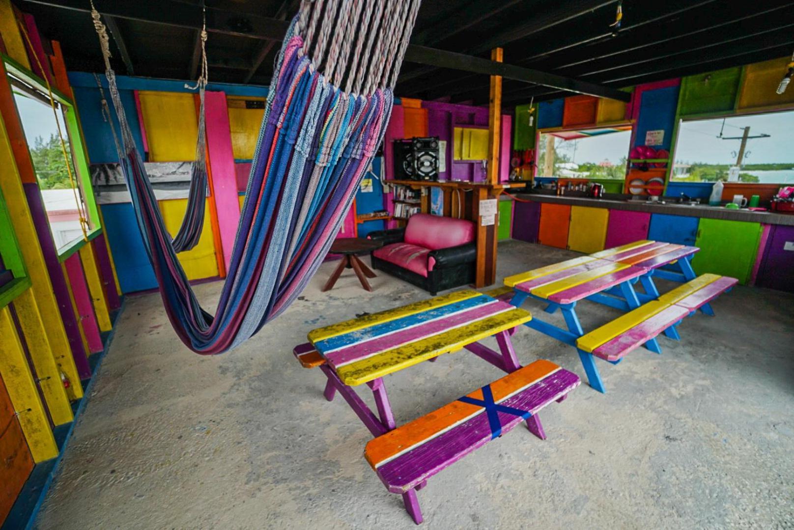 Hostel Travellers Palm Backpackers Caye Caulker Exteriér fotografie